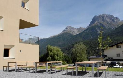 фото отеля Youth Hostel Scuol