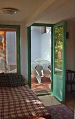 фото отеля Feszek Apartman