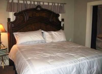 фото отеля Olde Holiday Inn Bed & Breakfast