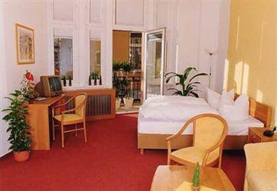 фото отеля CCA Hotel Pension Delta