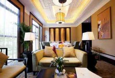 фото отеля Qilong Garden Hotel
