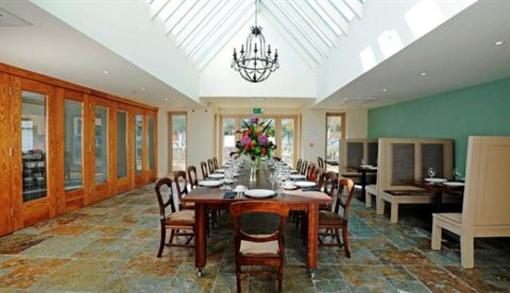 фото отеля The Red Lion Hotel Whittlesford
