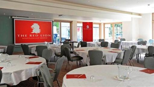 фото отеля The Red Lion Hotel Whittlesford
