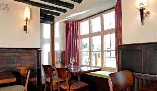 фото отеля The Red Lion Hotel Whittlesford
