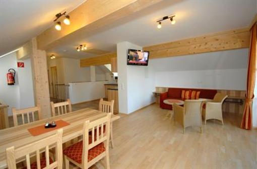 фото отеля Appartements Stiererhof