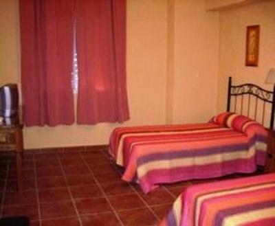 фото отеля Hostal Mediterraneo Barbate