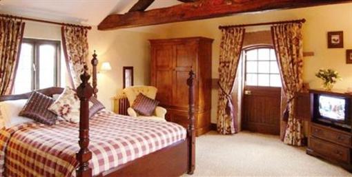 фото отеля The Pheasant Inn Tattenhall