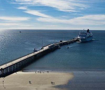 фото отеля Australis Yenehue Hotel Puerto Madryn