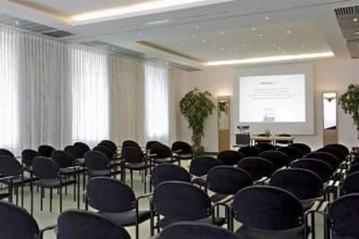 фото отеля InterCityHotel Rostock
