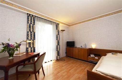 фото отеля Stadt Gut Hotel Hirsch Heidenheim an der Brenz