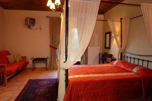 фото отеля Koniskos Hotel
