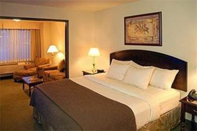 фото отеля Oxford Suites Downtown Spokane