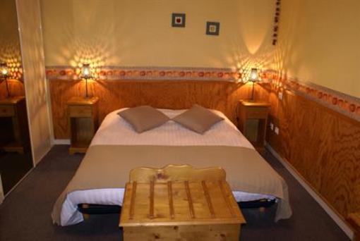 фото отеля Logis Le Vedaquais