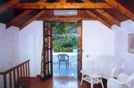 фото отеля Olive Tree Cottages