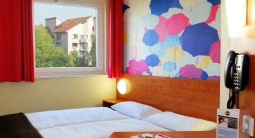 фото отеля B&B Hotel Regensburg