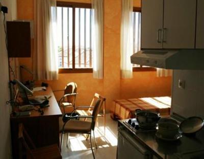 фото отеля Residencia de Estudiantes Fernando Villalon Bormujos