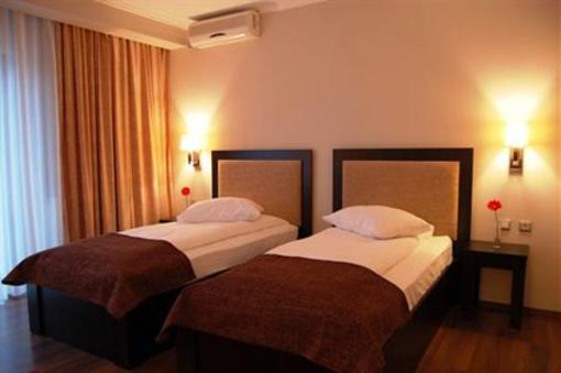 фото отеля Hotel Krystal Hunedoara
