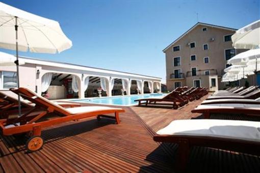 фото отеля Hotel Krystal Hunedoara