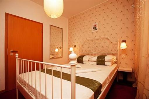 фото отеля Pension Dinu Residence