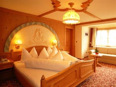 фото отеля Hotel Neuwirt Ramsau am Dachstein