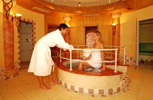 фото отеля Hotel Neuwirt Ramsau am Dachstein