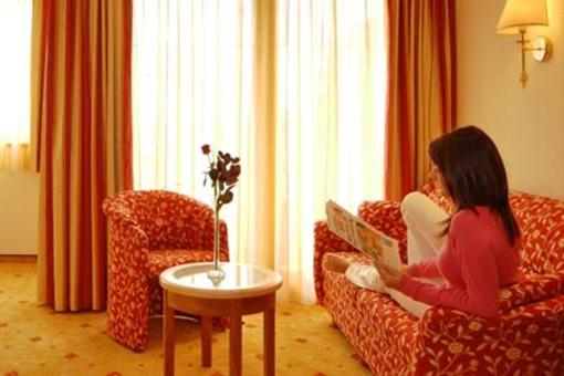 фото отеля Hotel Neuwirt Ramsau am Dachstein