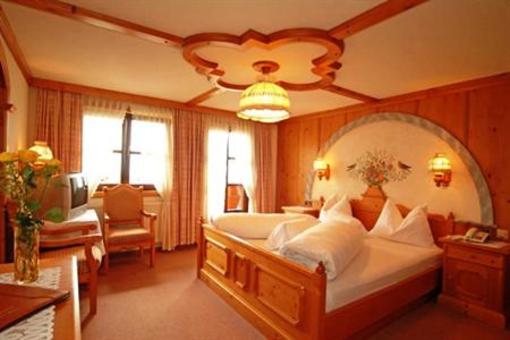 фото отеля Hotel Neuwirt Ramsau am Dachstein