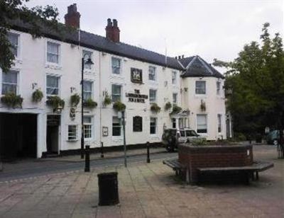 фото отеля Londesborough Arms Hotel Market Weighton