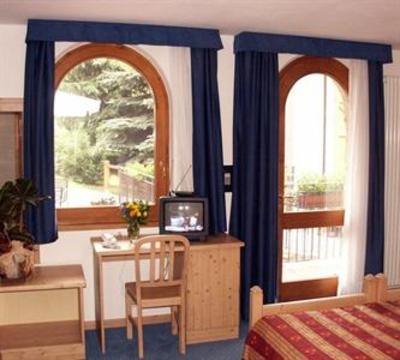 фото отеля Hotel Chalet Genziana