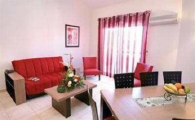 фото отеля Park & Suites Rousset