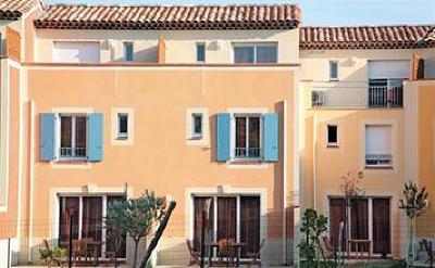 фото отеля Park & Suites Rousset