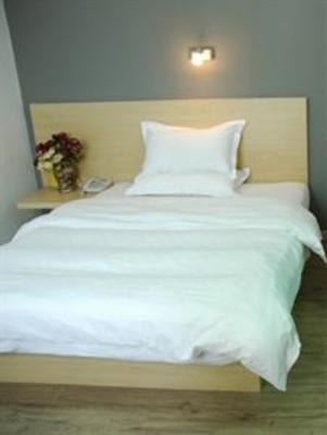 фото отеля Zhongli Express Inn Kunming Beijing Road