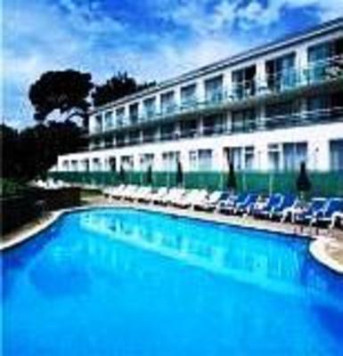 фото отеля Hotel Cristina Saint Lawrence (United Kingdom)