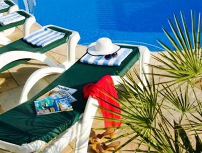 фото отеля Hotel Cristina Saint Lawrence (United Kingdom)