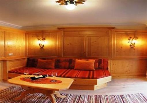 фото отеля Gastehaus Alpina Maurach