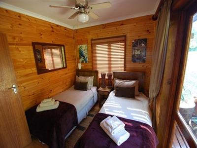 фото отеля Thunzi Bush Lodge