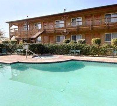фото отеля Ramada Limited Lebec