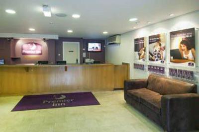 фото отеля Premier Inn Leeds City Centre