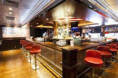 фото отеля Premier Inn Leeds City Centre