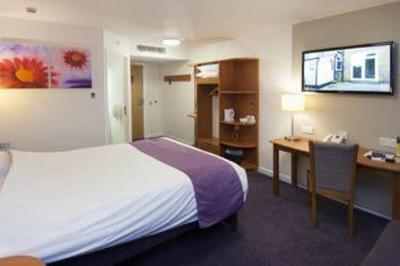фото отеля Premier Inn Leeds City Centre