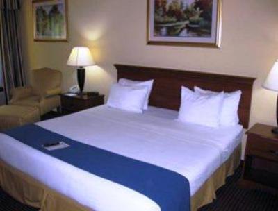 фото отеля Baymont Inn & Suites Sandersville