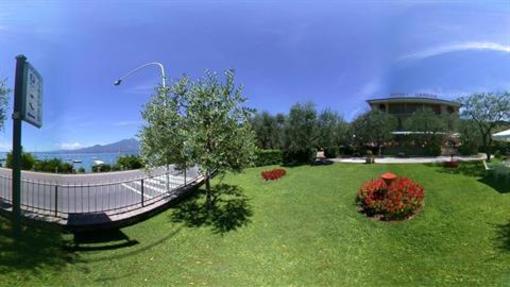 фото отеля Hotel Garden Torri Del Benaco