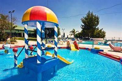 фото отеля Shoresh Holiday Complex