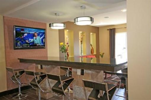 фото отеля Americas Best Value Inn Crabtree Raleigh