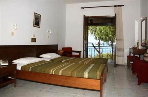 фото отеля Yria Celia Apartments Vasilikos