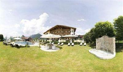 фото отеля Verwoehnhotel Berghof