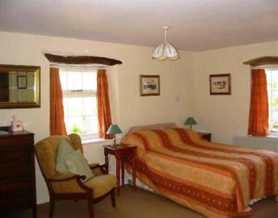 фото отеля Twitchen Farm Bed & Breakfast Challacombe