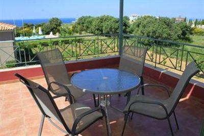 фото отеля Monambeles Villas