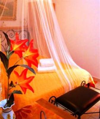 фото отеля Monambeles Villas