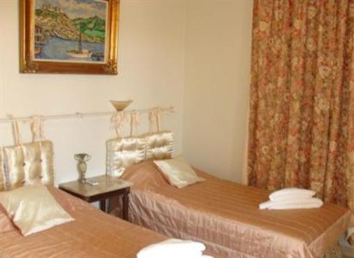 фото отеля Monambeles Villas